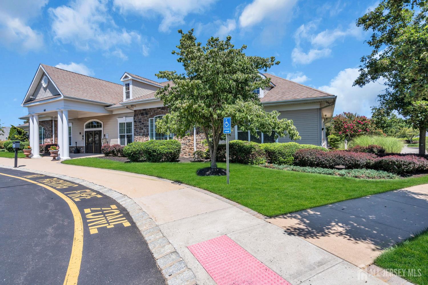 10 Nappa Court Monroe NJ 08831