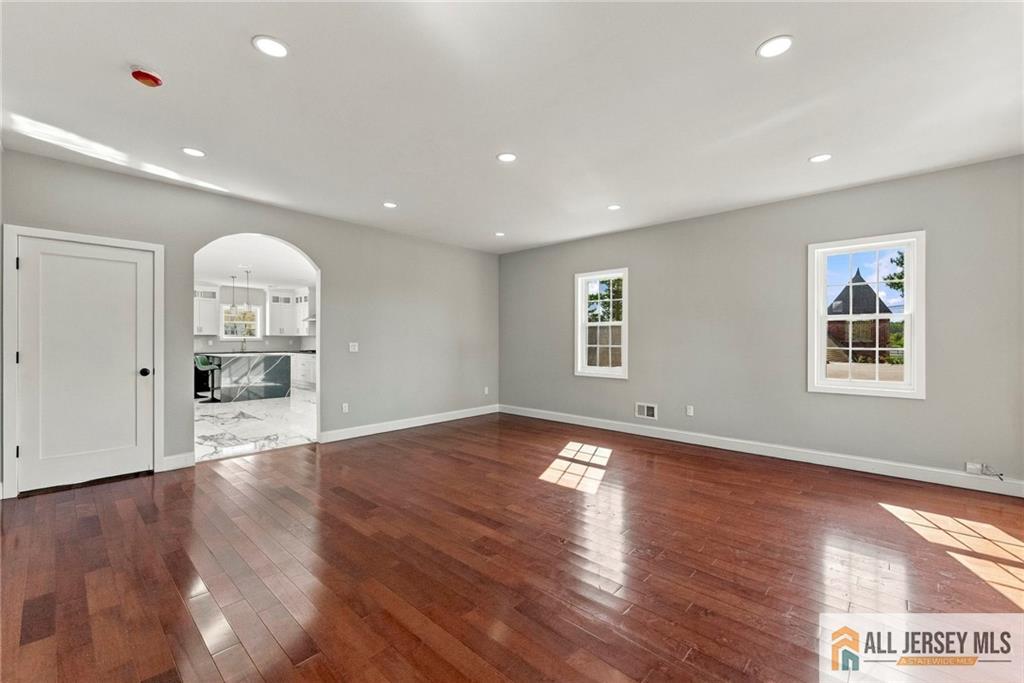 1855 Woodland Avenue Edison NJ 08820