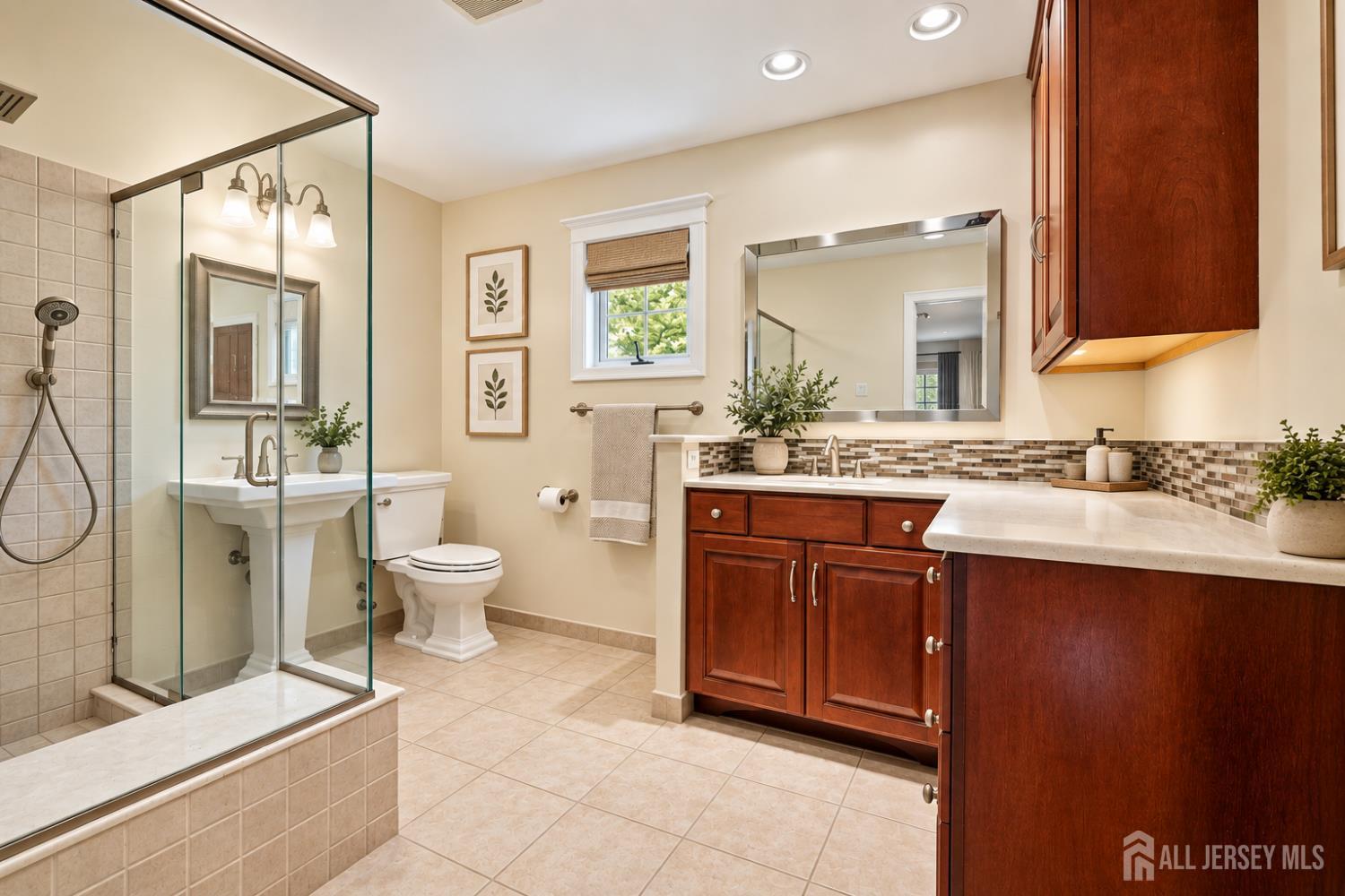 3 Phyllis Place East Brunswick NJ 08850