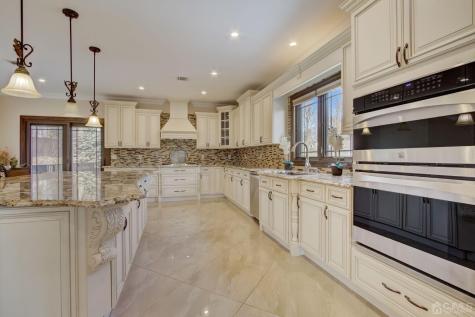 189 Stafford Road Colonia NJ 07067