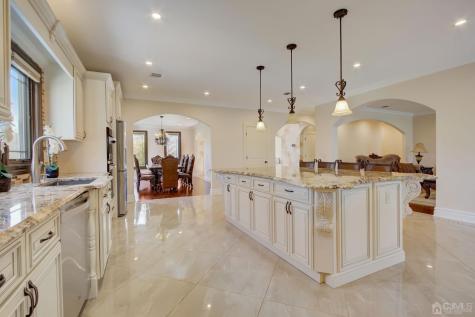 189 Stafford Road Colonia NJ 07067
