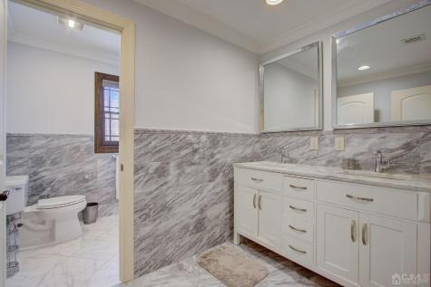189 Stafford Road Colonia NJ 07067