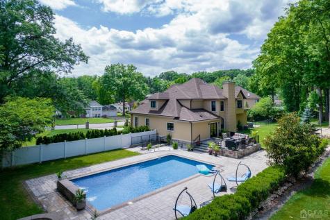 189 Stafford Road Colonia NJ 07067