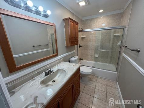 54 Parsler Place Fords NJ 08863