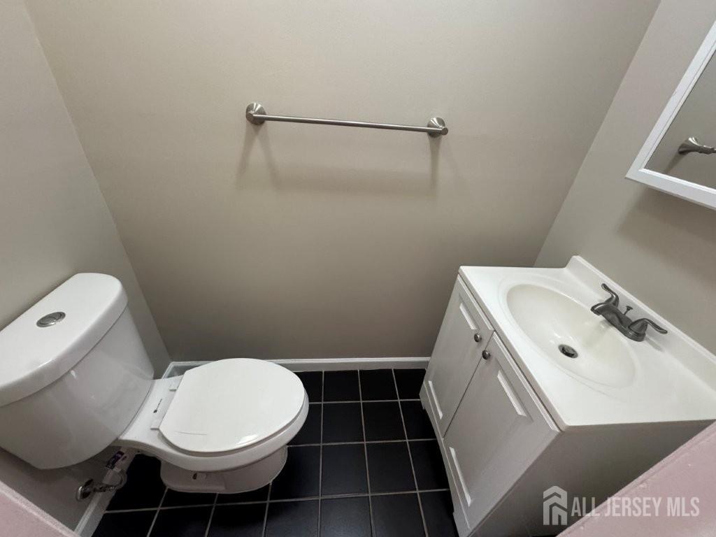 54 Parsler Place Fords NJ 08863