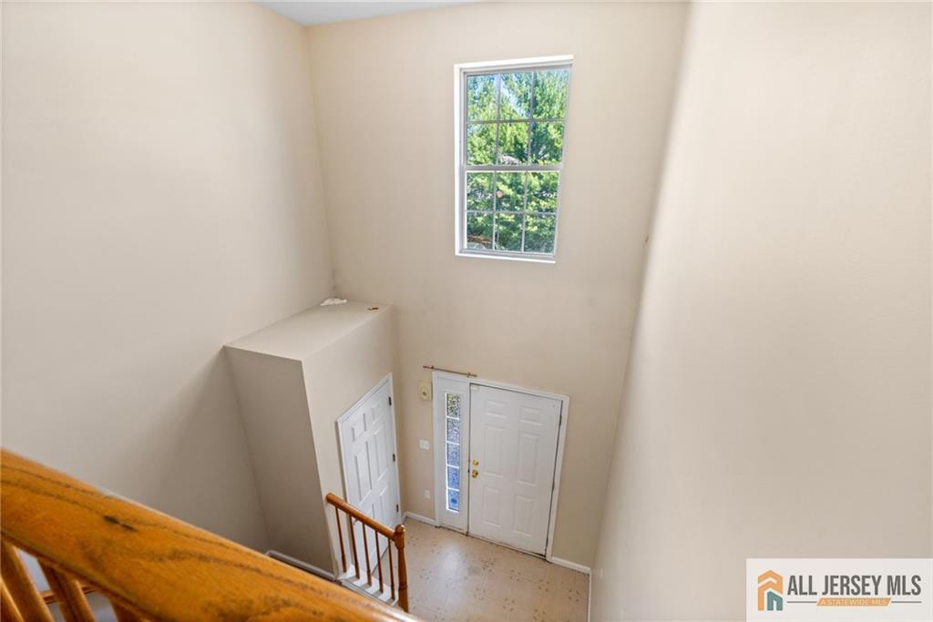 5 Edith Place Franklin NJ 08873