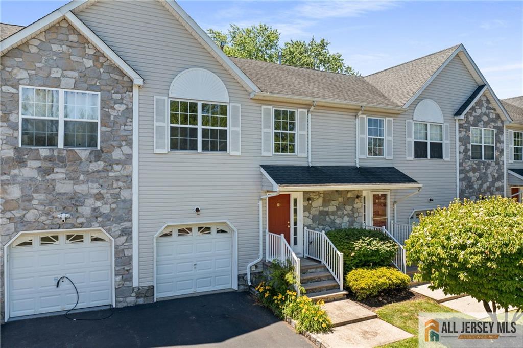 5 Edith Place Franklin NJ 08873