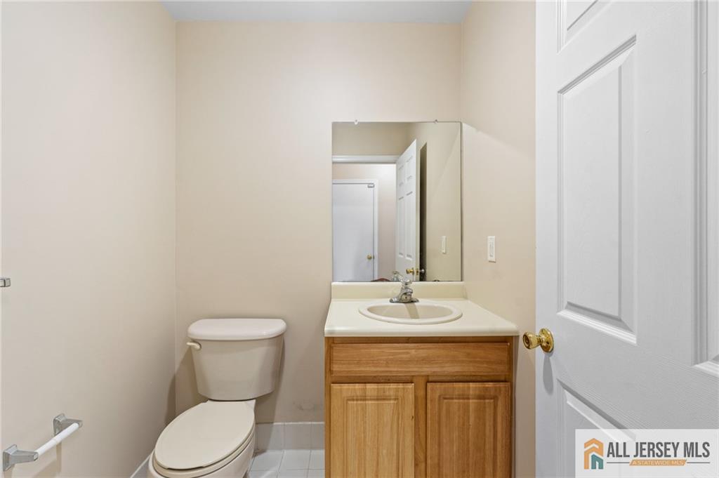 5 Edith Place Franklin NJ 08873