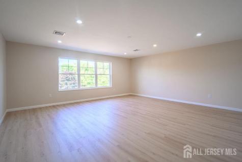 10-A Delar Parkway Franklin Twsp NJ 08823