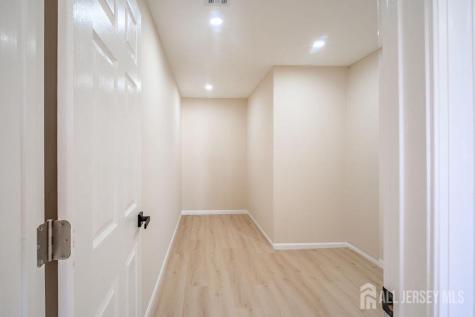 10-A Delar Parkway Franklin Twsp NJ 08823