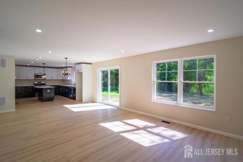 10-A Delar Parkway Franklin Twsp NJ 08823