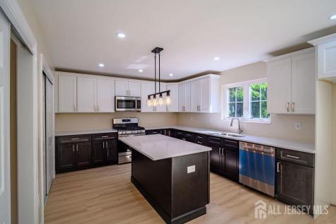 10-A Delar Parkway Franklin Twsp NJ 08823