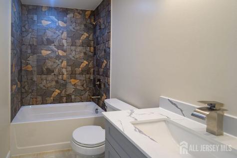 10-A Delar Parkway Franklin Twsp NJ 08823