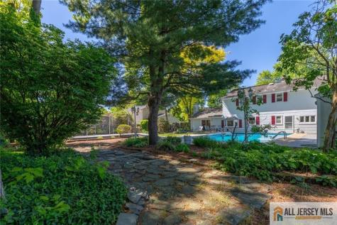 9 May Court Piscataway NJ 08854