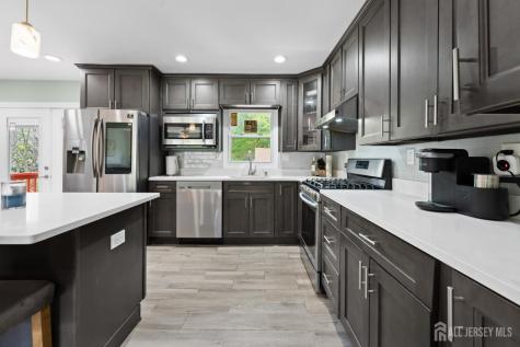 13 Fishel Road Edison NJ 08820