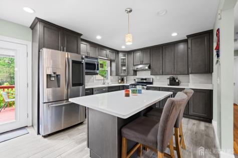13 Fishel Road Edison NJ 08820