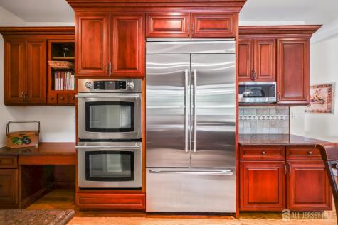 304 Dey Grove Road Monroe NJ 08831