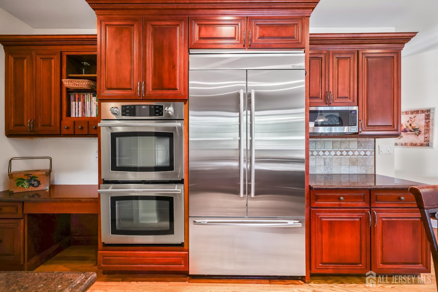 304 Dey Grove Road Monroe NJ 08831