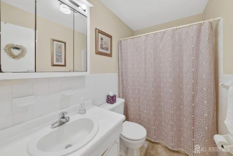 136 Highview Drive Woodbridge Proper NJ 07095