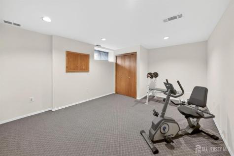 136 Highview Drive Woodbridge Proper NJ 07095