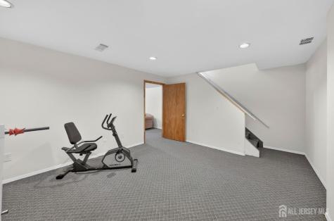 136 Highview Drive Woodbridge Proper NJ 07095