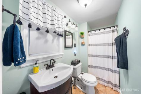 719 Locust Street Roselle Park NJ 07204