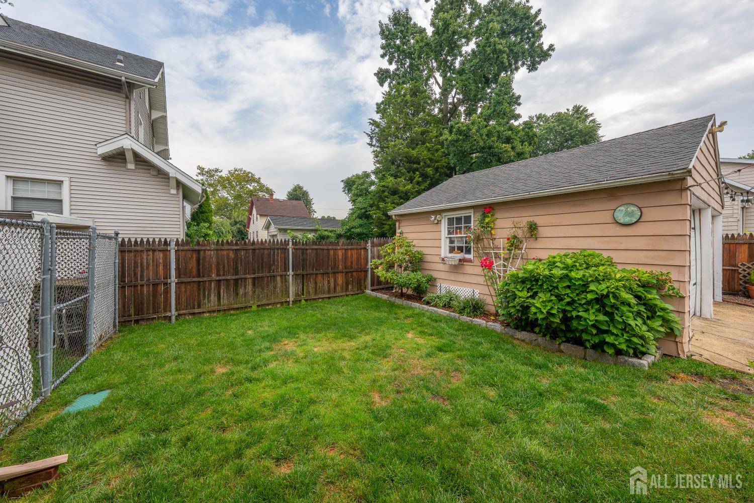 719 Locust Street Roselle Park NJ 07204