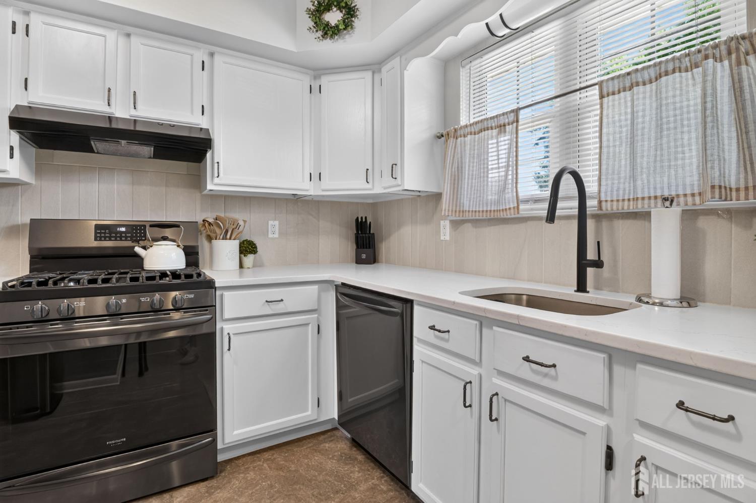 734 Darlington Drive Old Bridge NJ 08857