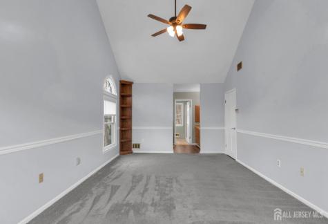 27 Oakland Road Old Bridge NJ 08857