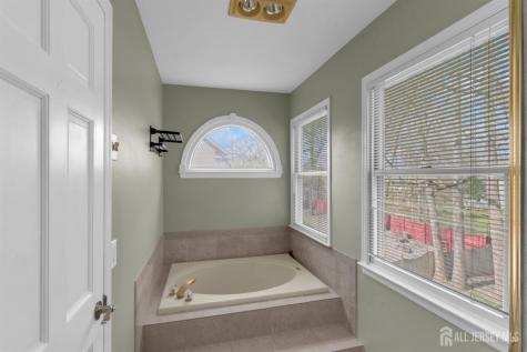 27 Oakland Road Old Bridge NJ 08857