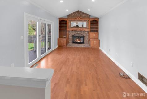 27 Oakland Road Old Bridge NJ 08857