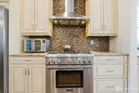 32 Scott Drive Monroe NJ 08831