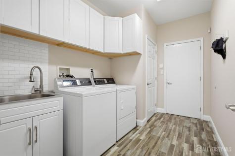 32 Scott Drive Monroe NJ 08831