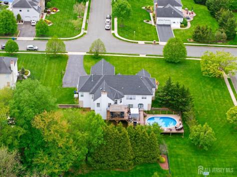 32 Scott Drive Monroe NJ 08831