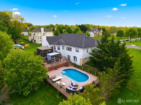 32 Scott Drive Monroe NJ 08831
