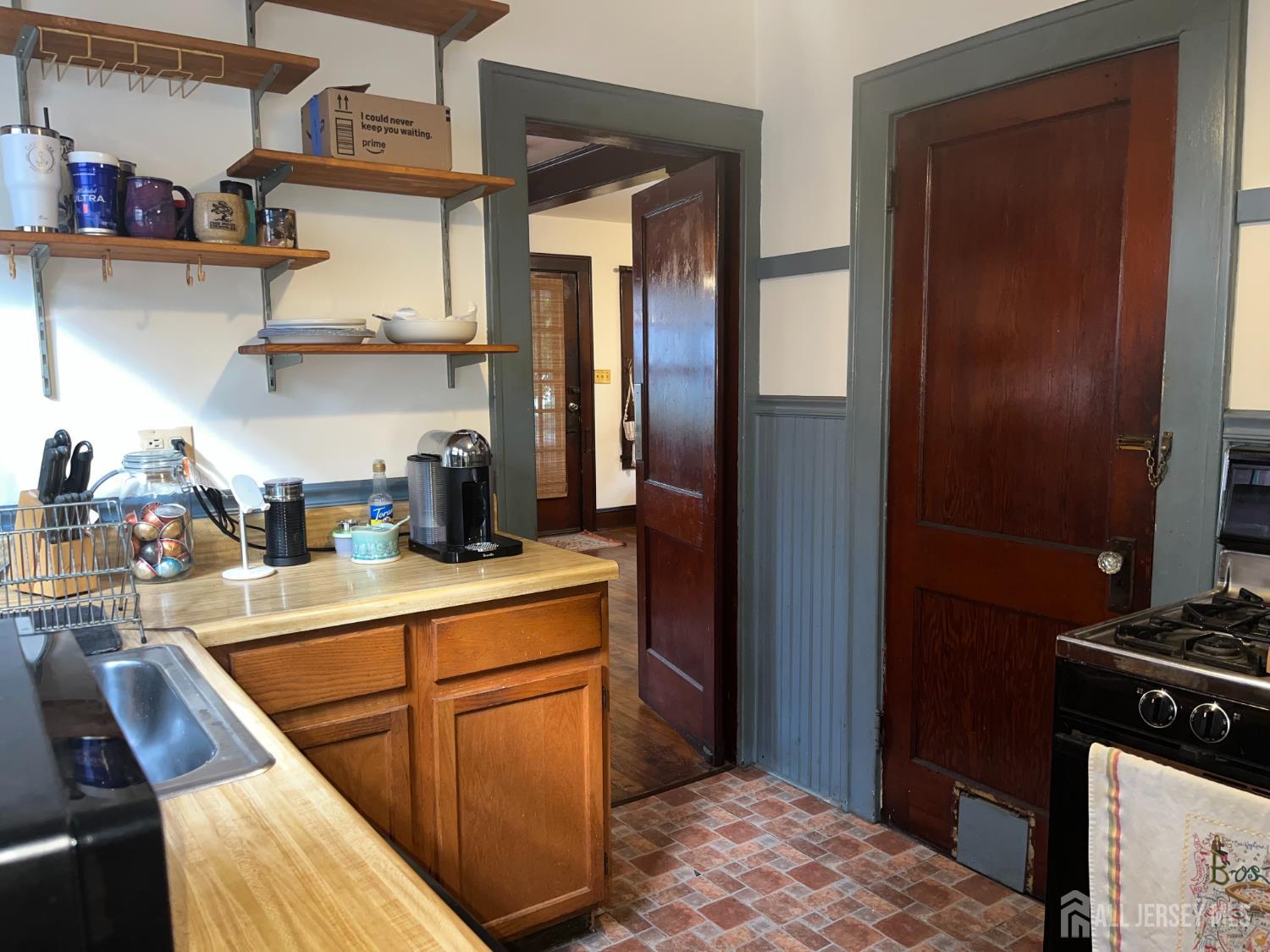 105 N 2nd Avenue Highland Park NJ 08904