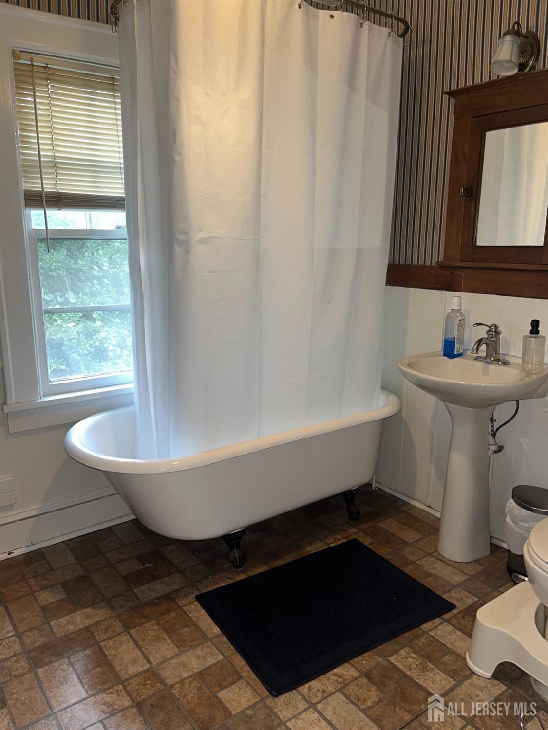105 N 2nd Avenue Highland Park NJ 08904