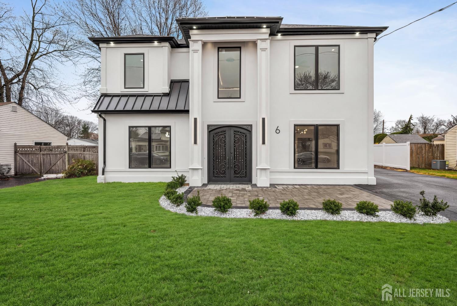 6 E Knollwood Road Edison NJ 08817
