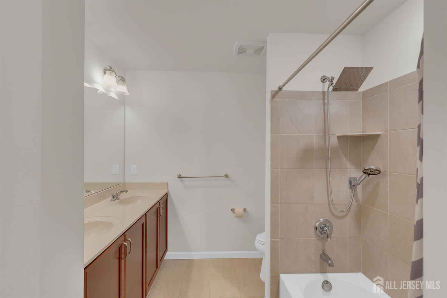 29 Beachwood Drive Monroe NJ 08831