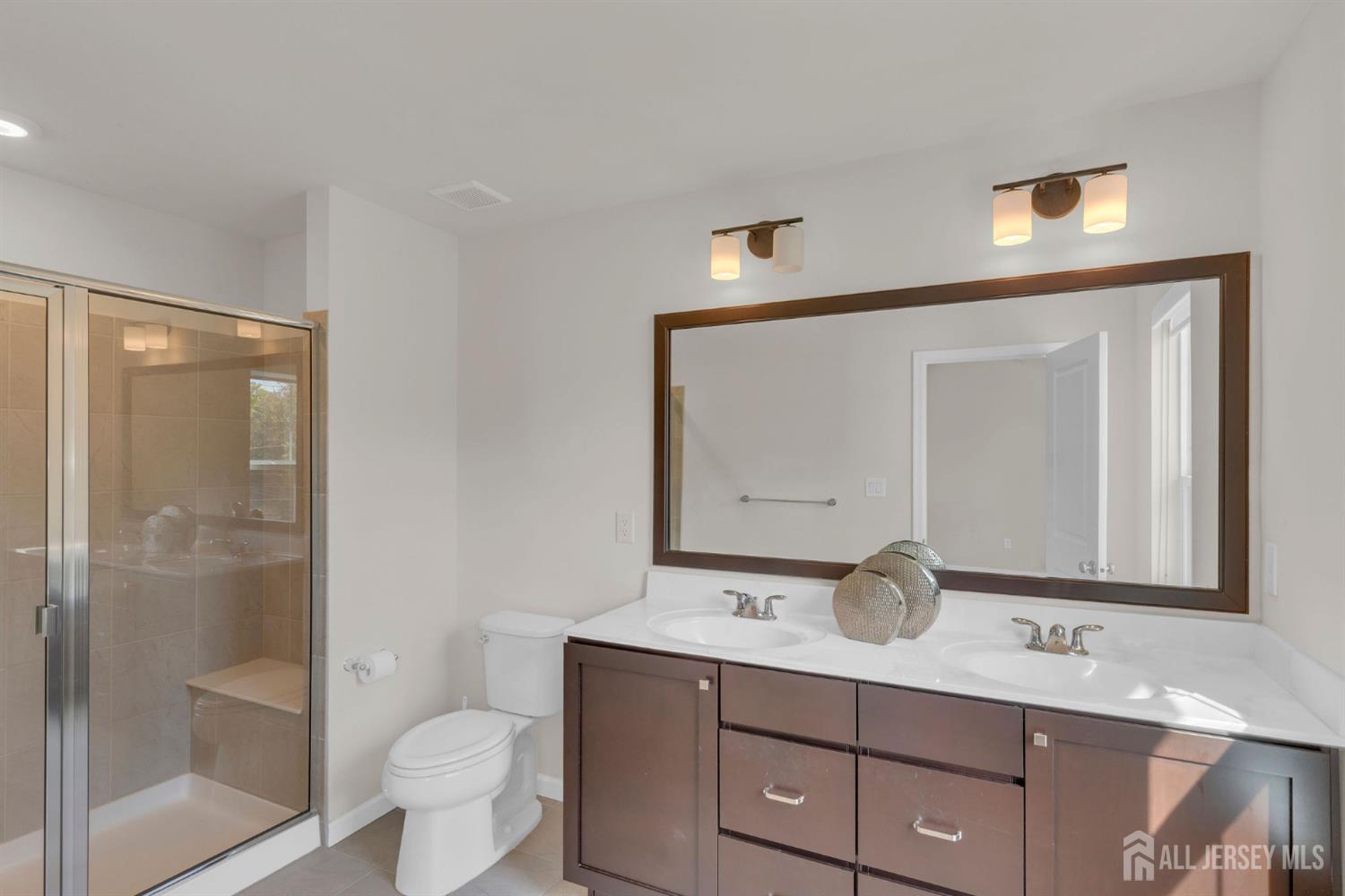 29 Beachwood Drive Monroe NJ 08831