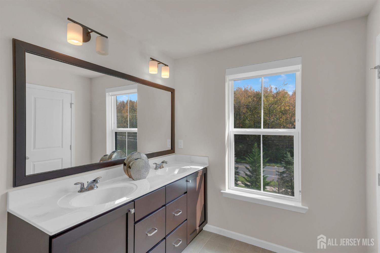 29 Beachwood Drive Monroe NJ 08831