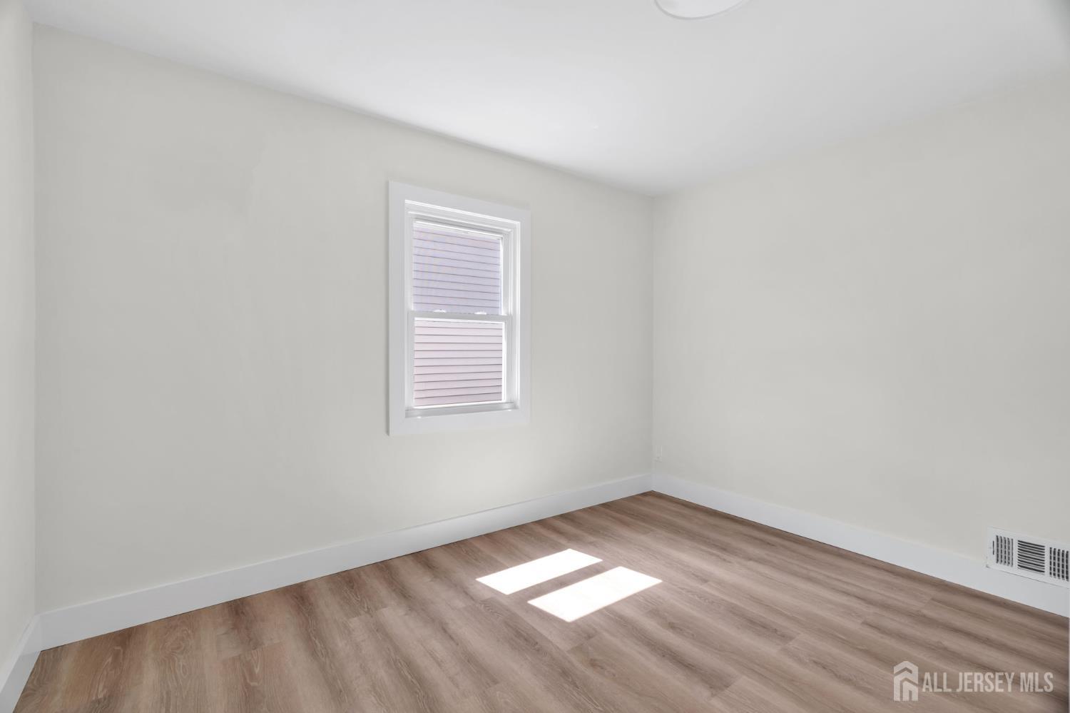 414 S Pine Avenue S Sayreville NJ 08879