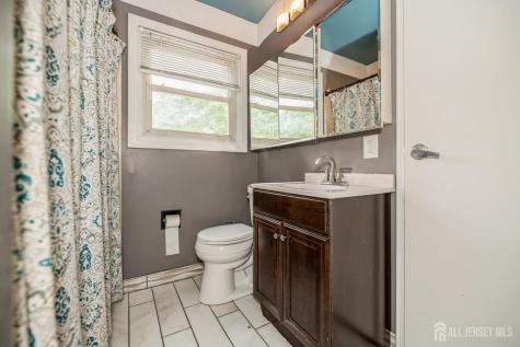 28 Price Drive Edison NJ 08817