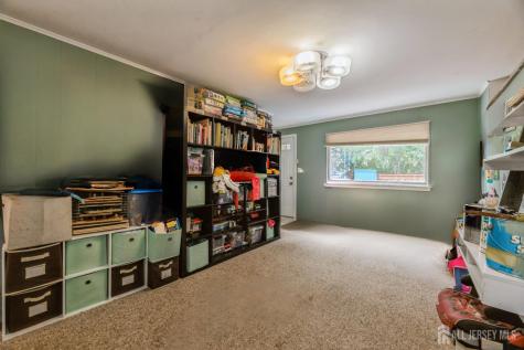 28 Price Drive Edison NJ 08817