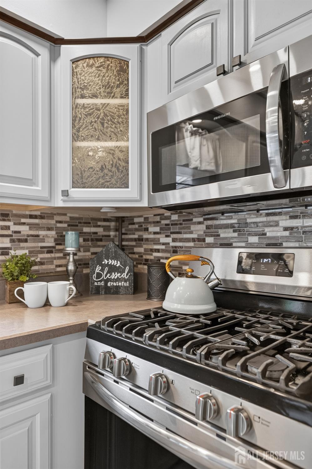 166 Burlington Avenue Spotswood NJ 08884