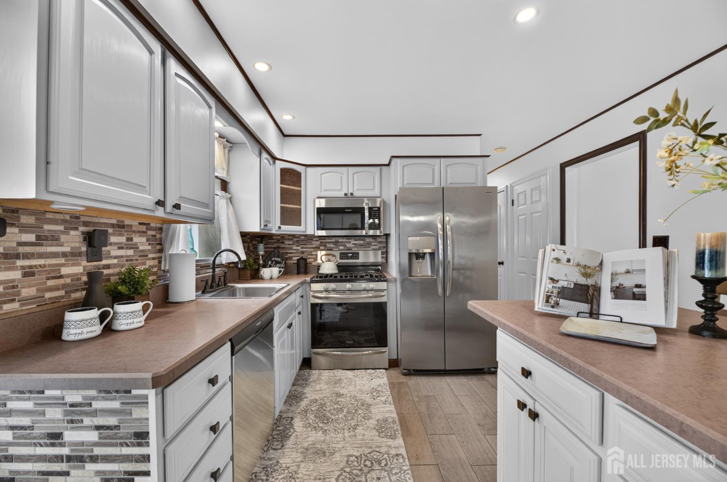 166 Burlington Avenue Spotswood NJ 08884