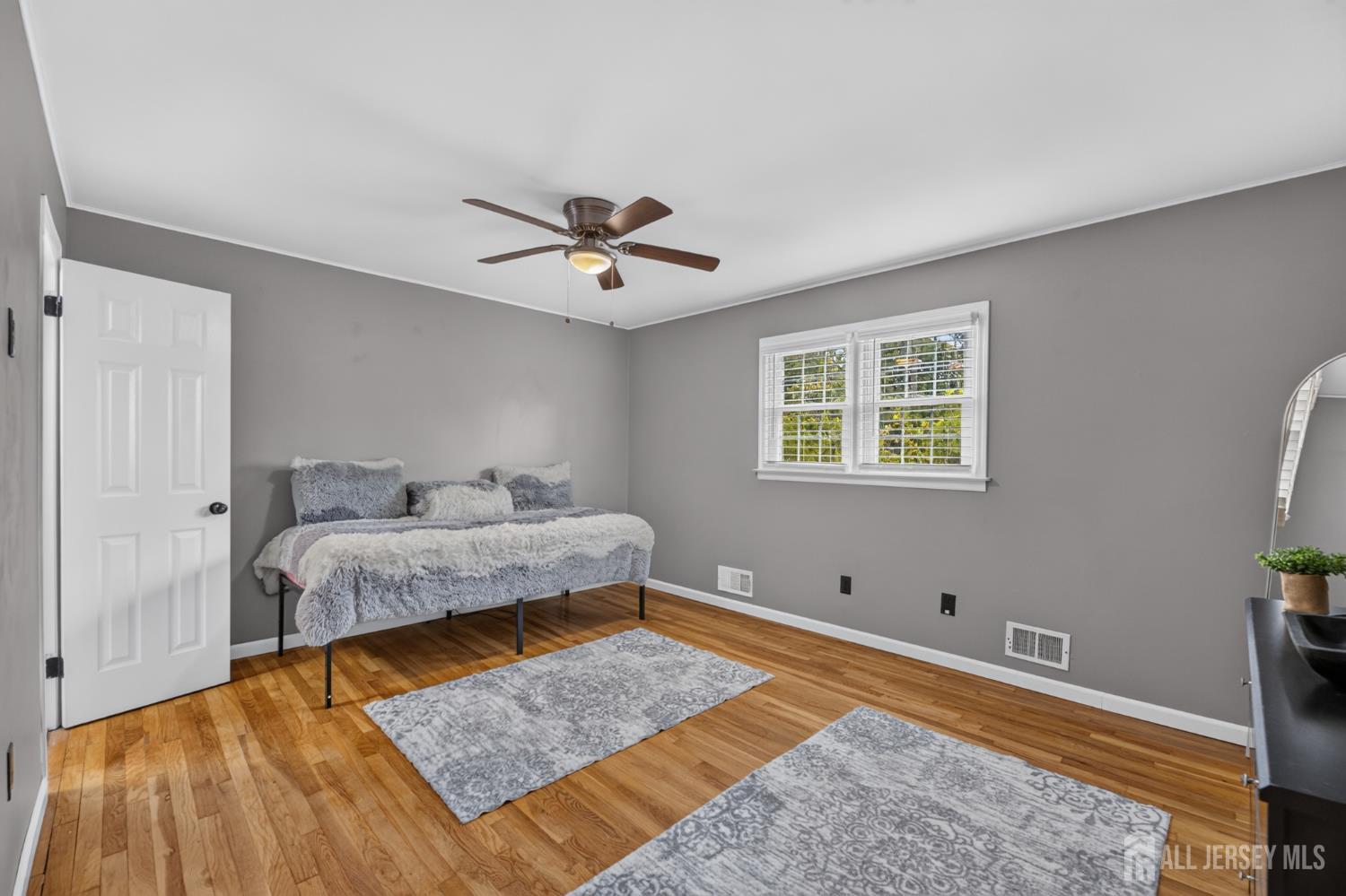 166 Burlington Avenue Spotswood NJ 08884