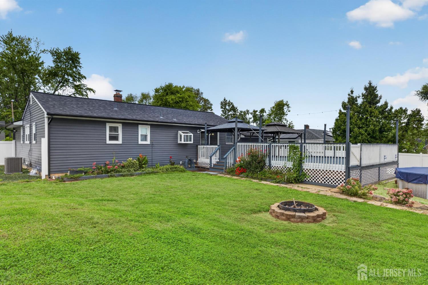 166 Burlington Avenue Spotswood NJ 08884