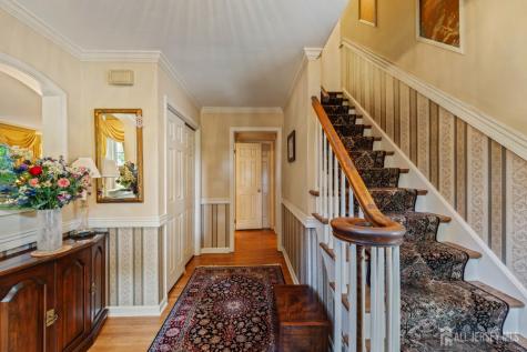 11 Beechtree Lane Plainsboro NJ 08536