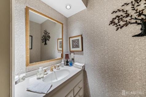 11 Beechtree Lane Plainsboro NJ 08536